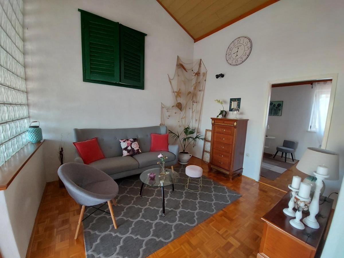 Apartments And Rooms Villa Dona ماكارسكا المظهر الخارجي الصورة