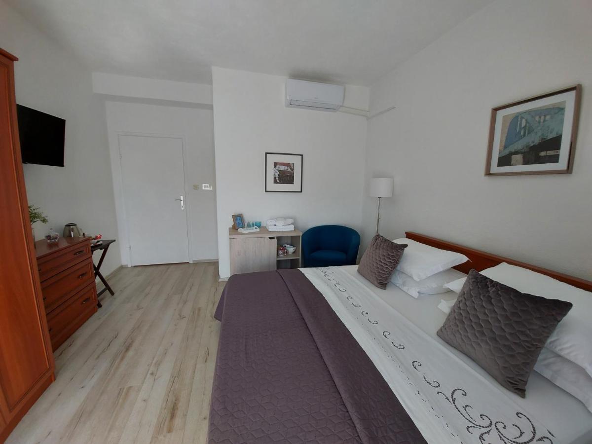Apartments And Rooms Villa Dona ماكارسكا المظهر الخارجي الصورة