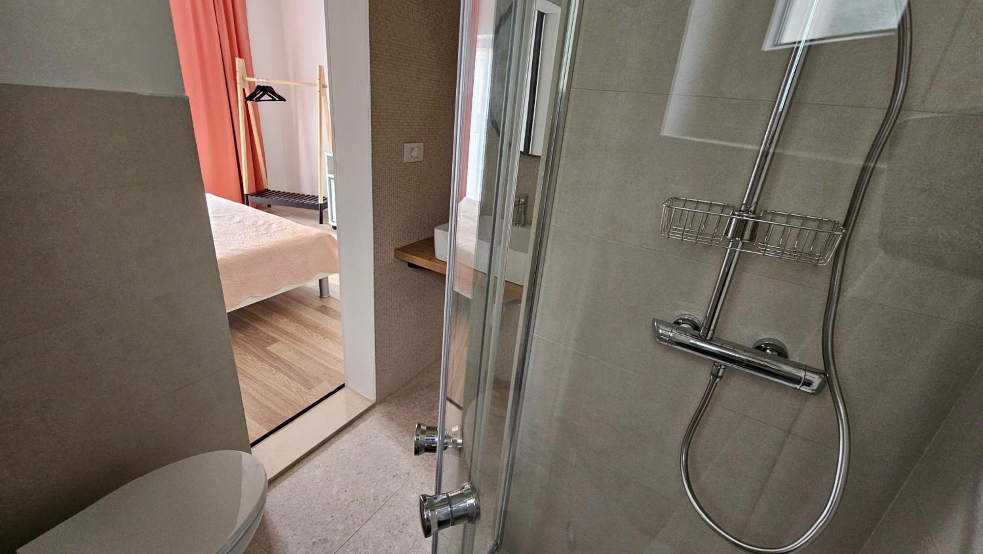 Apartments And Rooms Villa Dona ماكارسكا المظهر الخارجي الصورة
