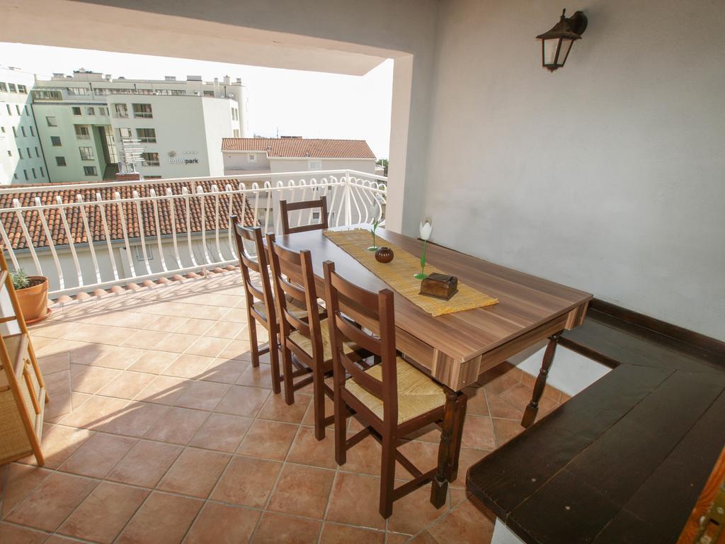 Apartments And Rooms Villa Dona ماكارسكا المظهر الخارجي الصورة