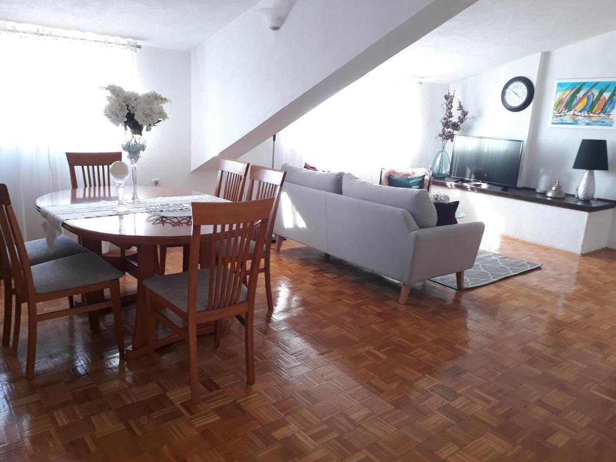 Apartments And Rooms Villa Dona ماكارسكا المظهر الخارجي الصورة
