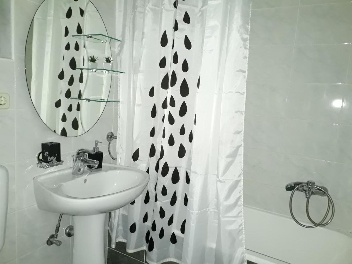Apartments And Rooms Villa Dona ماكارسكا المظهر الخارجي الصورة